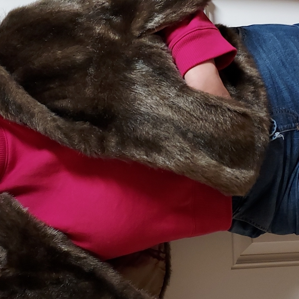 Vintage Fur Shawl/Cape - Picture 4 of 8